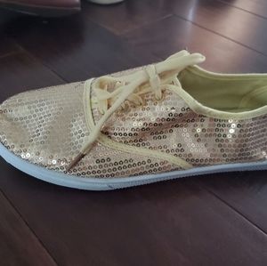 Gold flats size 10 by commie